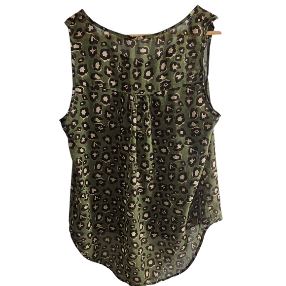E&M Animal Print Sleeveless Blouse Womem's - Picture 2 of 9